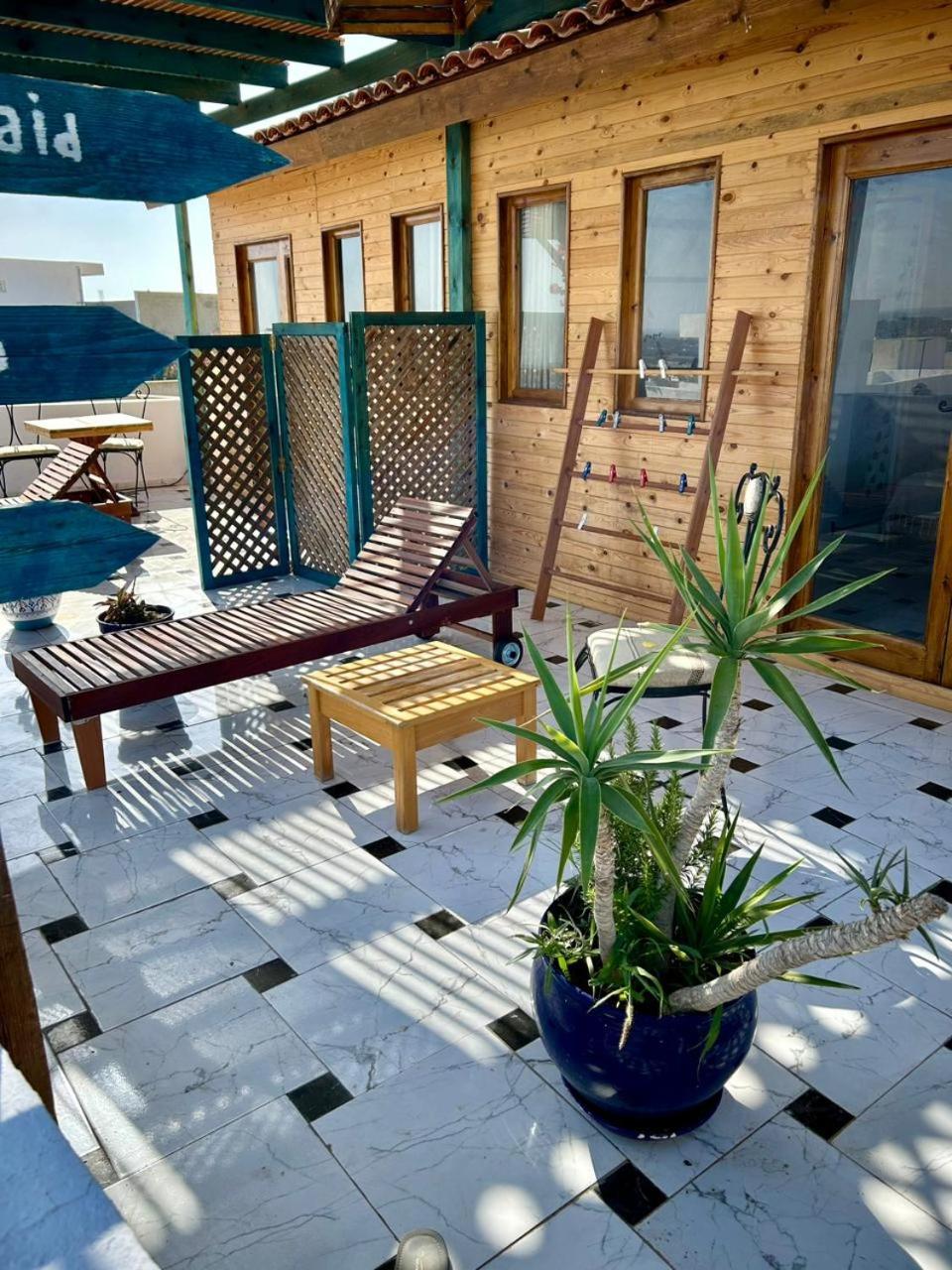 L'Artisan Hotel Harqalah Exterior foto